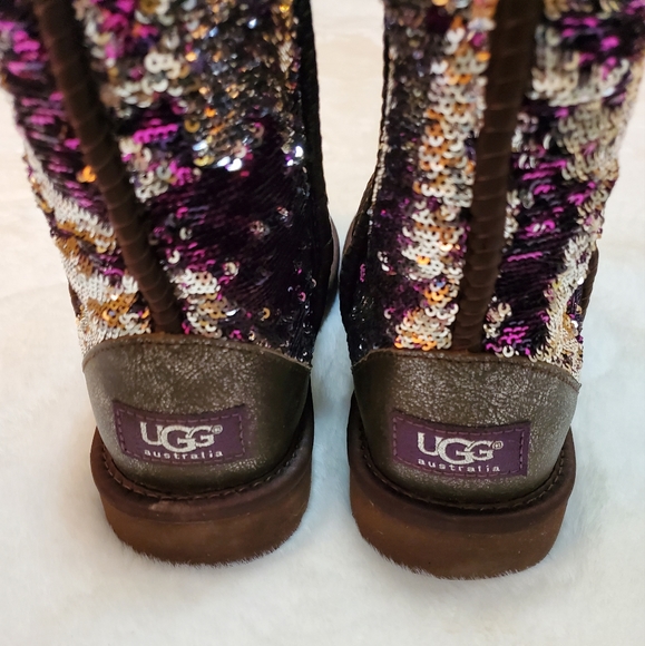 Ugg Classic Short 2-Tone Reversible Sequin Purple Silver Boot Size 7 - Picture 2 of 13